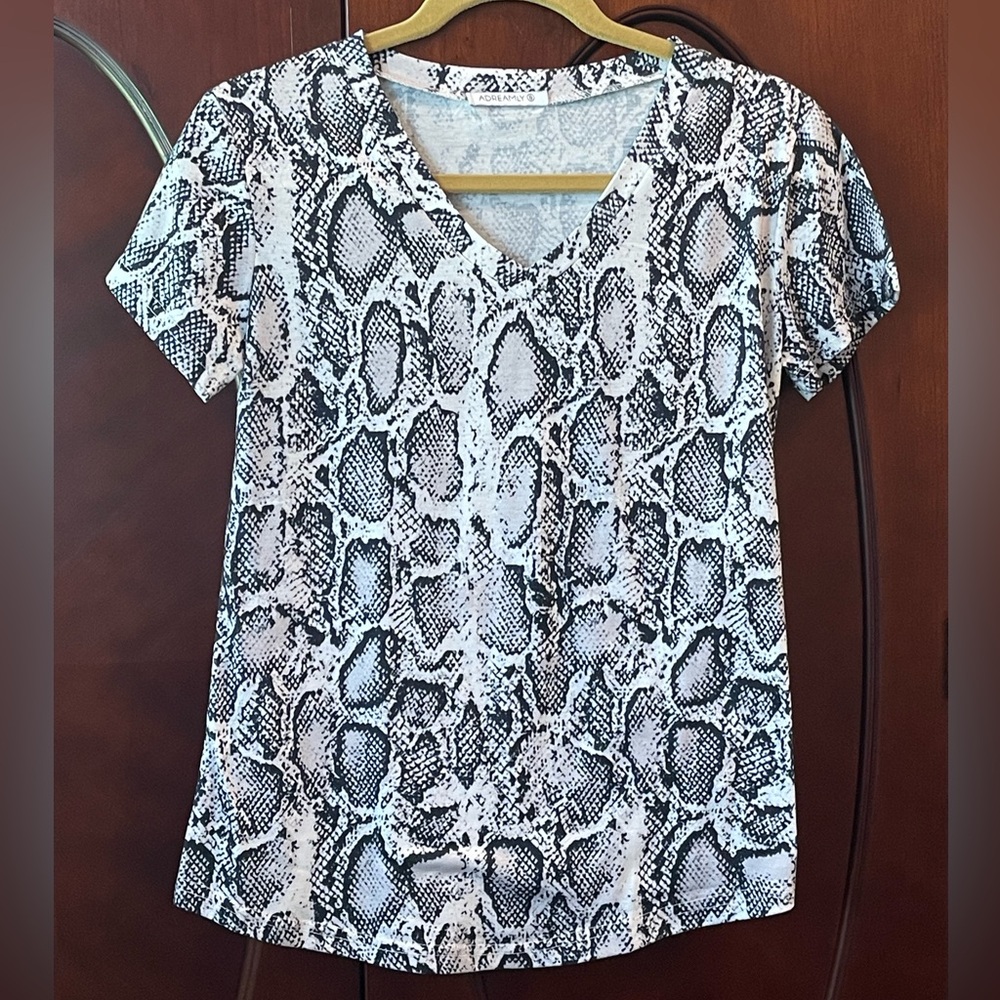Women's Snake Print Top
